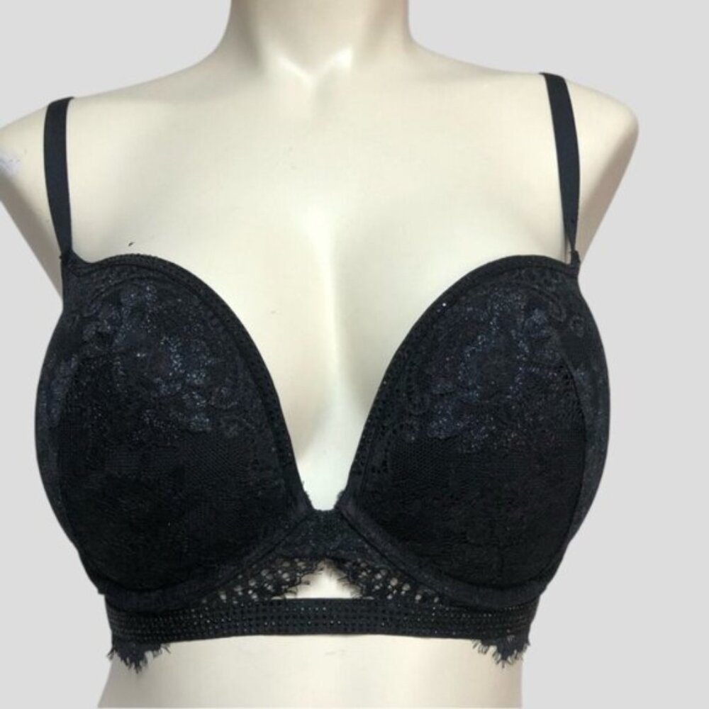 💕2/$35💕 La Senza Beyond Sexy Classic Plunge Black Lace Bra